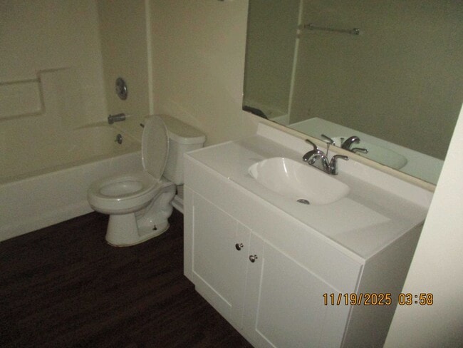 Building Photo - 2517 Cardinal St