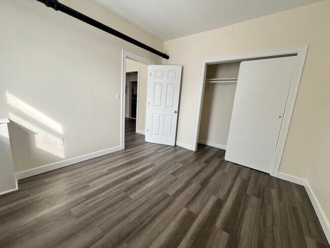 Building Photo - 132 Washington St