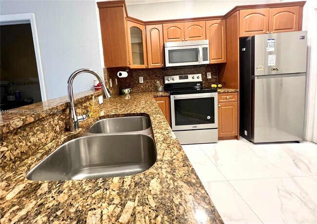 Foto del edificio - 17014 SW 39th St