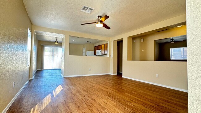 Foto del edificio - Southwest - 3 bedroom, 2 bath house with a...