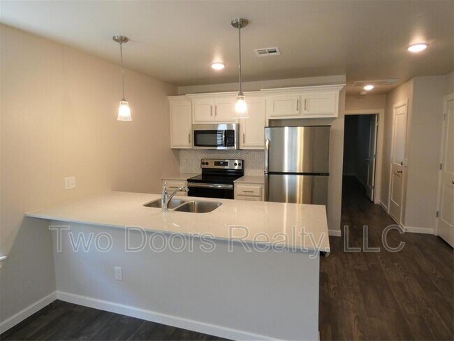 Foto del edificio - 11520 Keystone Cir