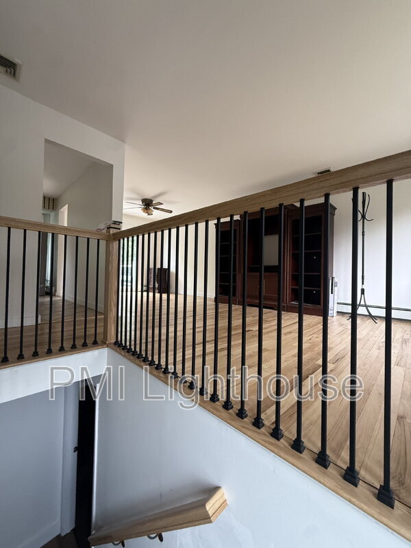 Foto del edificio - 2077 Feuereisen Ave