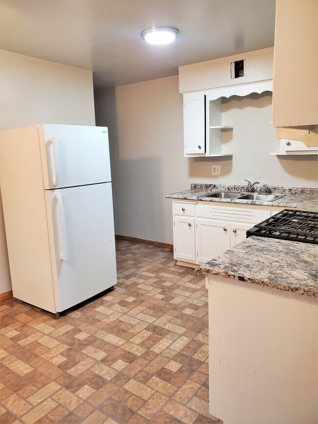 Building Photo - 2534 N 73rd Ave