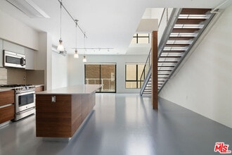 Building Photo - 11500 Tennessee Ave