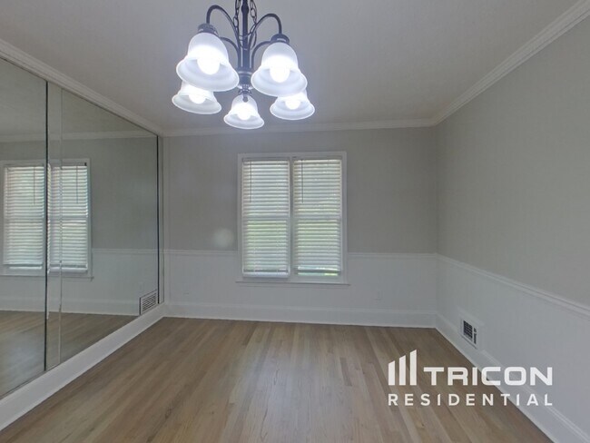 Foto del edificio - 115 Woodhawk Ln