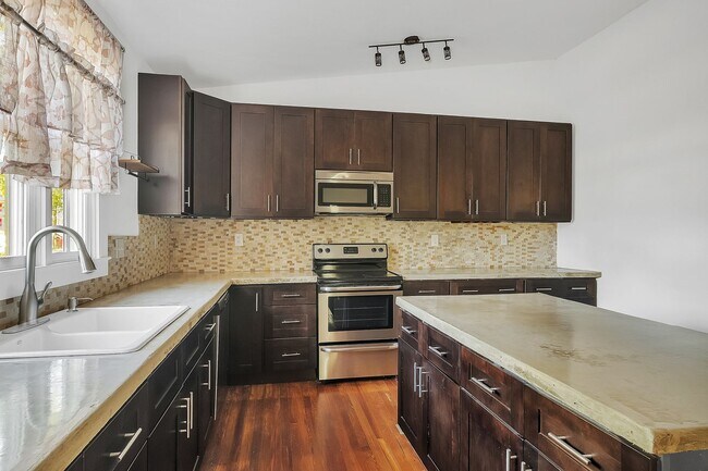 Foto del edificio - 2 Bedroom / 2 Bathroom House