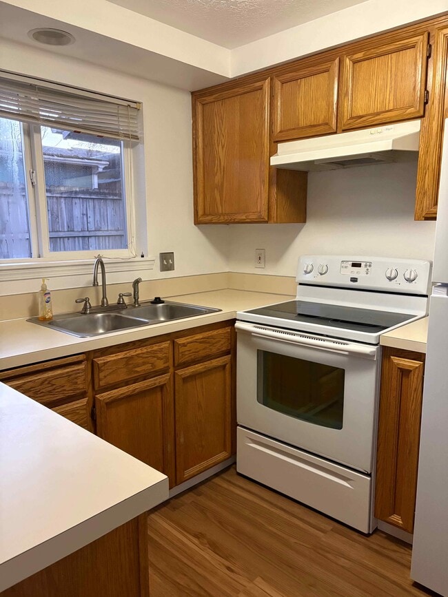 Foto del edificio - 5092 Skyline Village Loop S