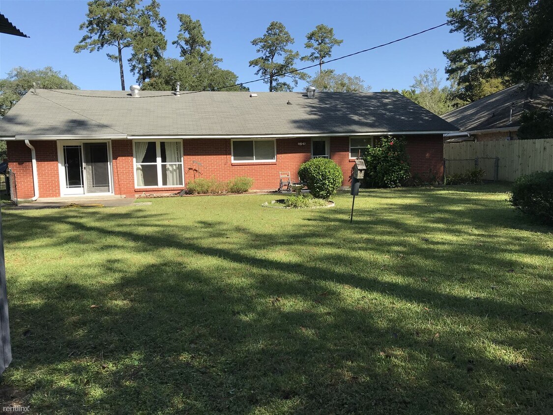 304 Robin Hood Dr, Covington, LA 70433 House Rental in Covington, LA