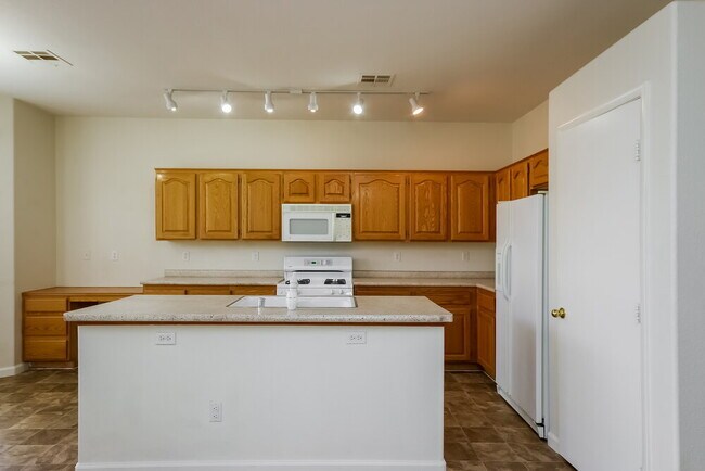 Building Photo - 5116 Ruffled Grouse Ct