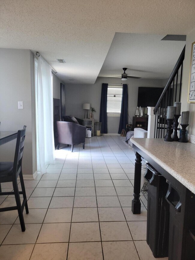 Foto del edificio - 3506 Chatham Dr