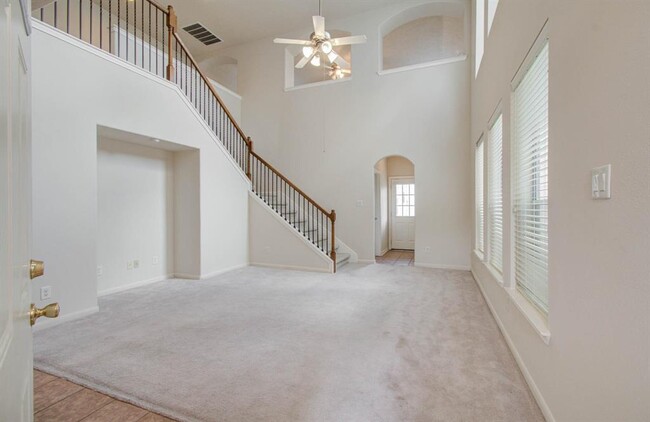 Building Photo - 13302 Southpoint Ln