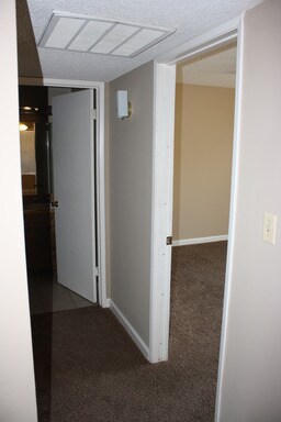 Building Photo - 103 Universe Ave