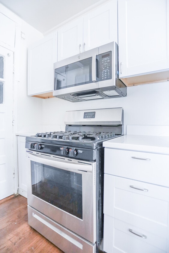 Primary Photo - 5063 N Glenwood Ave