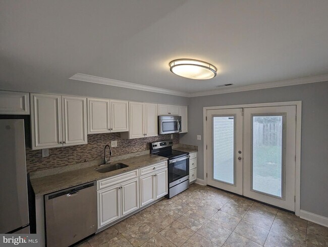 Foto del edificio - 483 Arwell Court