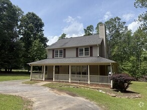 Building Photo - 110 S Pinepoint Dr