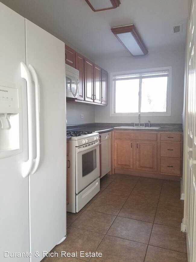 Foto del edificio - 3 br, 1 bath House - 532 Alton Court