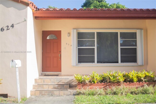 Building Photo - 624 Westward Dr