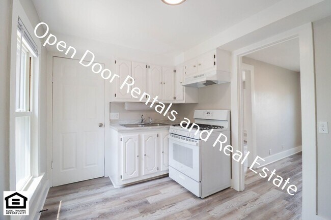 Building Photo - 1918 Riedmiller Ave