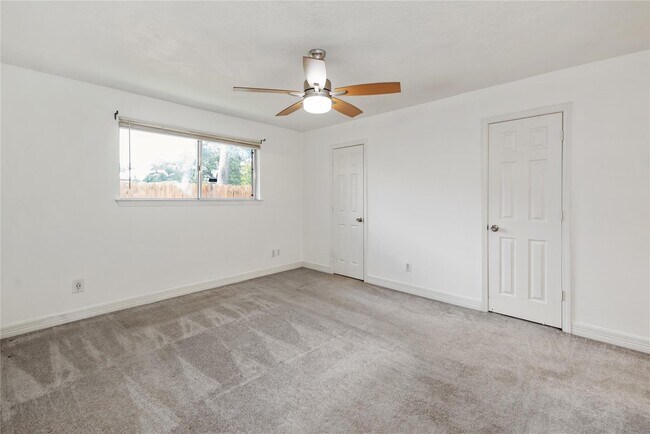 Building Photo - 4811 Algernon Dr