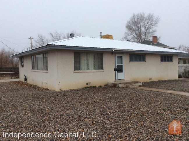 Building Photo - 209 E Tycksen Dr