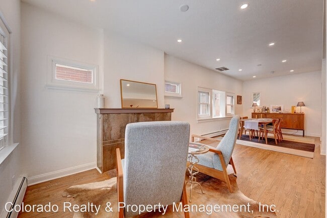 Building Photo - 2 br, 1.5 bath House - 381 N Corona Street