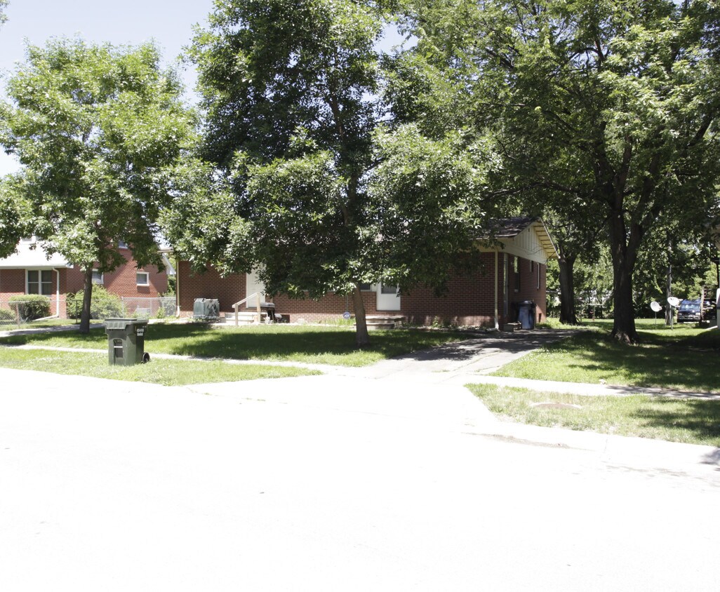 Building Photo - 5410 Ervin St