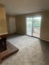 Building Photo - 713 Springfield Rd