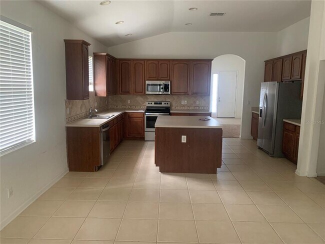 Building Photo - 1660 Malon Bay Dr