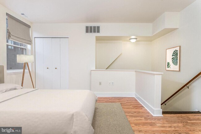 Building Photo - 417 FAIRMOUNT Ave