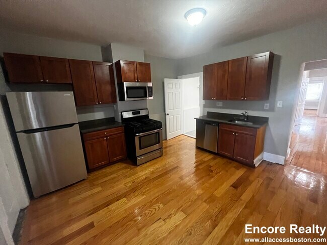 Foto del edificio - 270 Bowdoin St