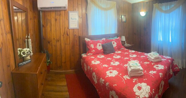 Foto del edificio - 2708 N G St