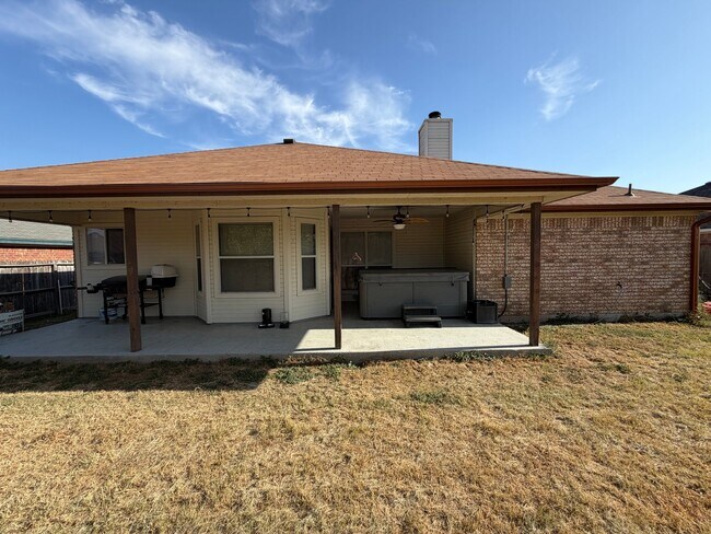 Foto del edificio - 5007 Morning Star Ln