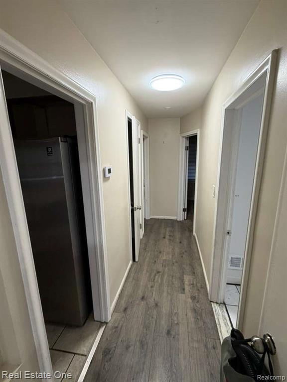 Foto del edificio - 6835 Rosemont Ave