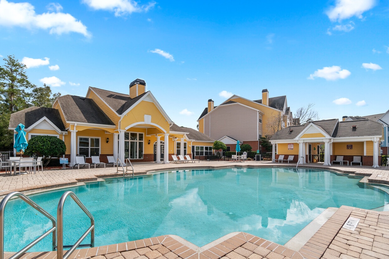 Oaks at Normandy Apartments in Jacksonville, FL