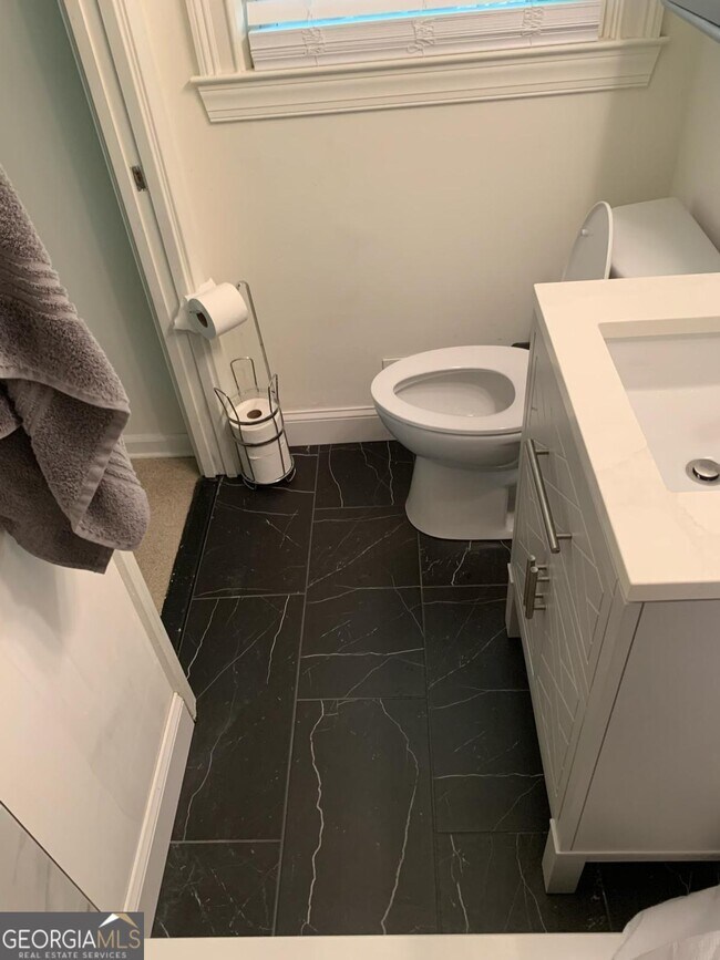 Foto del edificio - 140 Timberland St