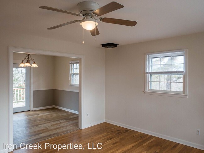 Building Photo - 3 br, 1 bath House - 20 Jett Court