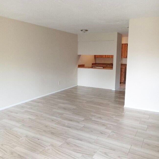 Foto del edificio - 5145 SE 31st St