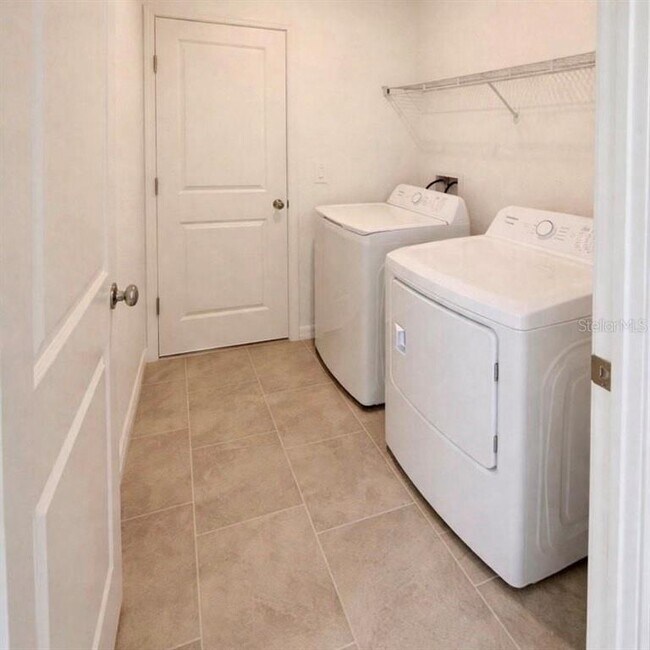 Building Photo - 11815 Cloverly Ln