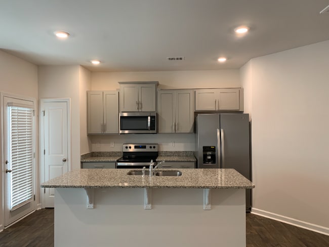 Building Photo - 409 Sea Grit Ct