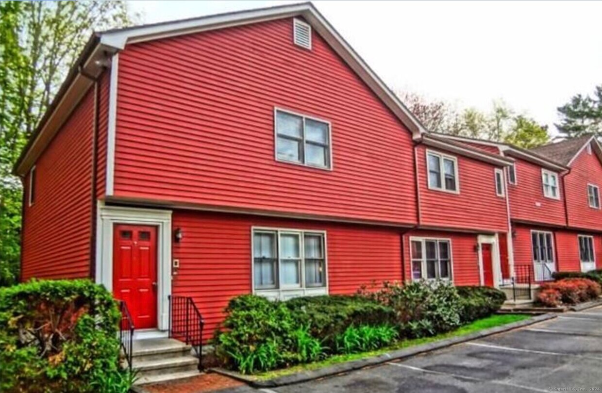 409 Glendale Ave Unit C1, Bridgeport, CT 06606 Condo for Rent in