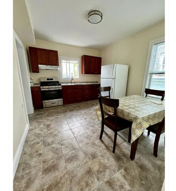 Foto del edificio - 22 Anita Ter