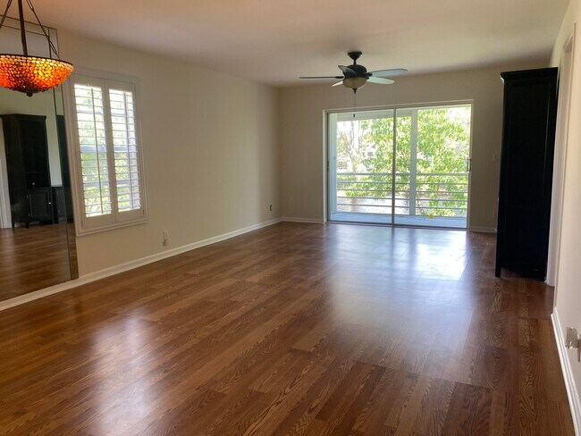Building Photo - 2901 Fiore Way