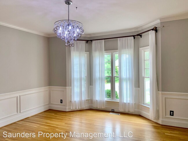 Building Photo - 4 br, 3.5 bath House - 104 Brampton Court