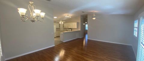 Foto del edificio - 1031 Pinewood Pl