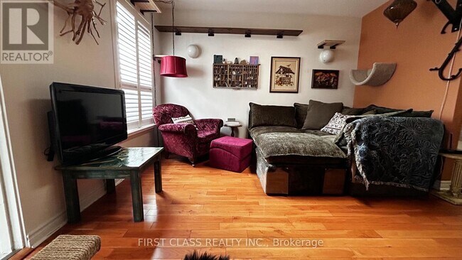 Building Photo - 70 Twenty Fourth St