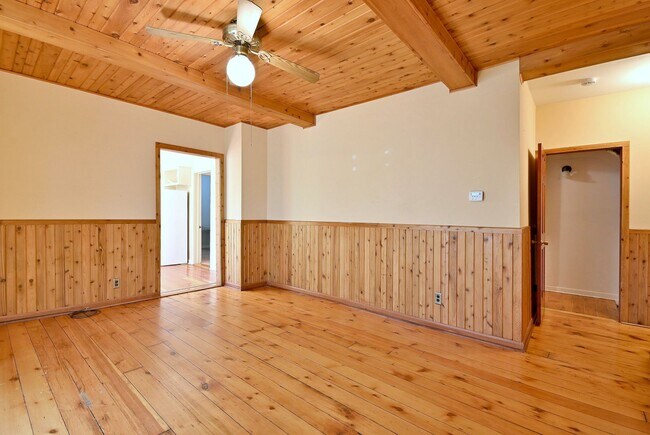 Foto del edificio - 2724 N Racine Ave