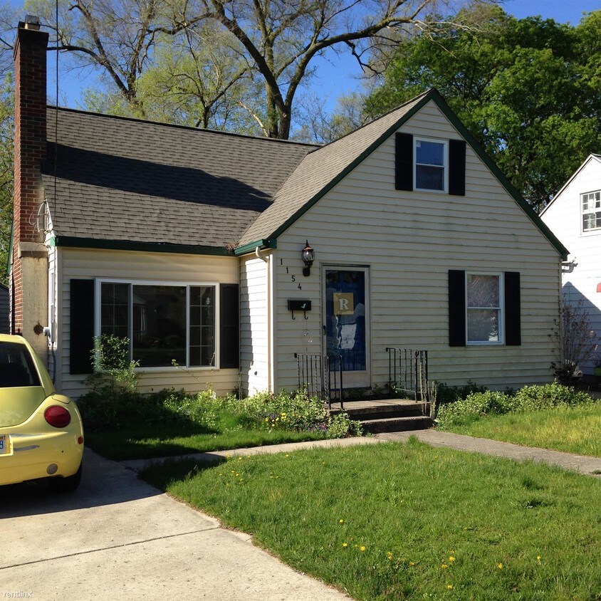 Primary Photo - 1154 Temple St SE