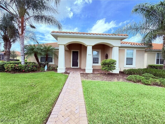 Foto del edificio - 4954 Iron Horse Way