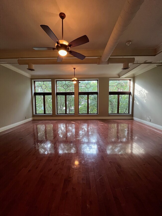 Foto del edificio - 653 Main St