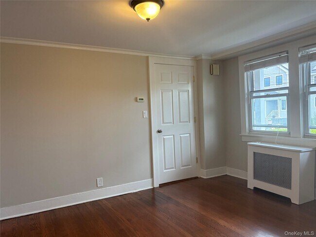 Foto del edificio - 19 Hall Ave
